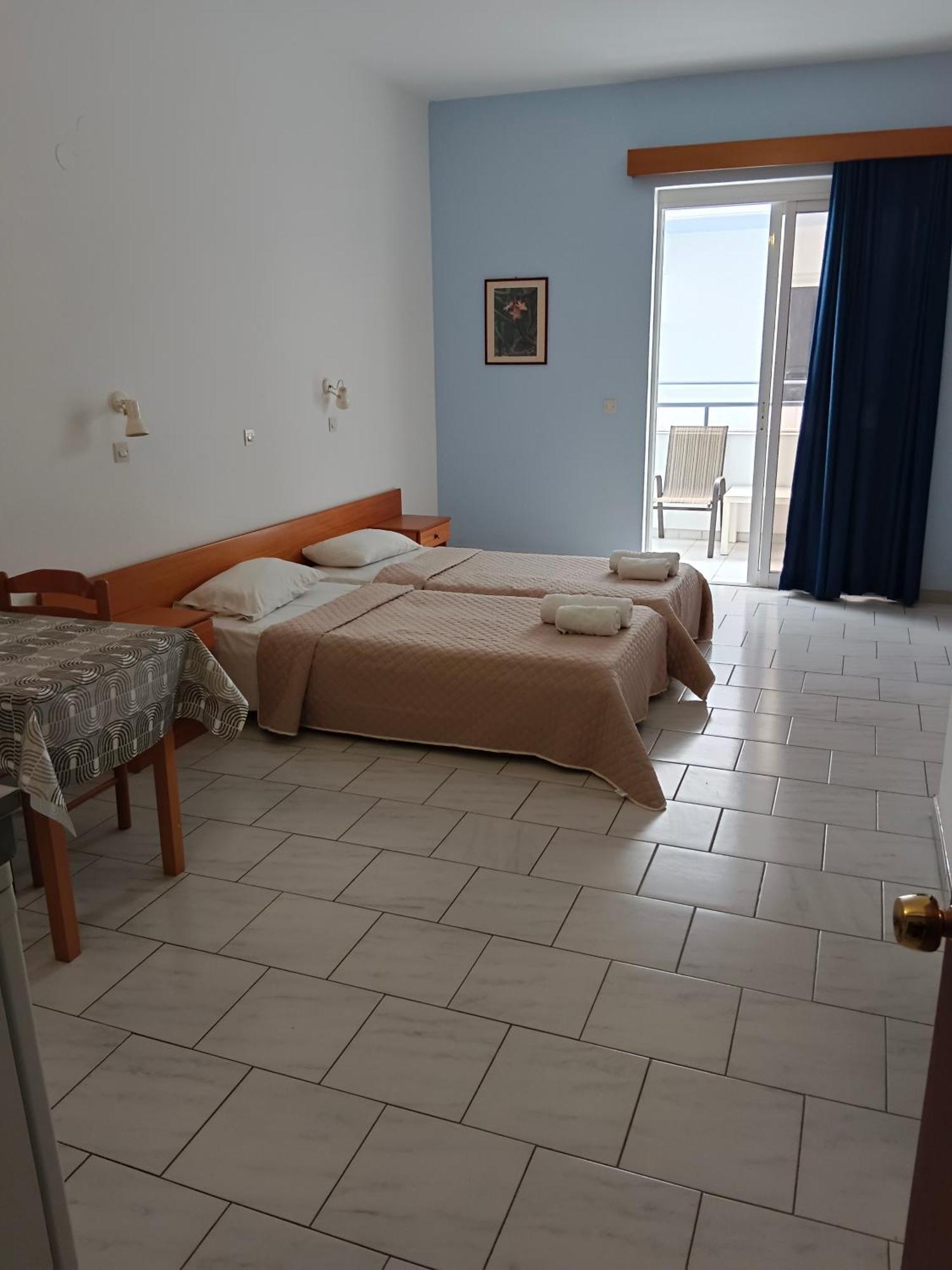 Pyrgos Hotel Apartments Kremastí Extérieur photo