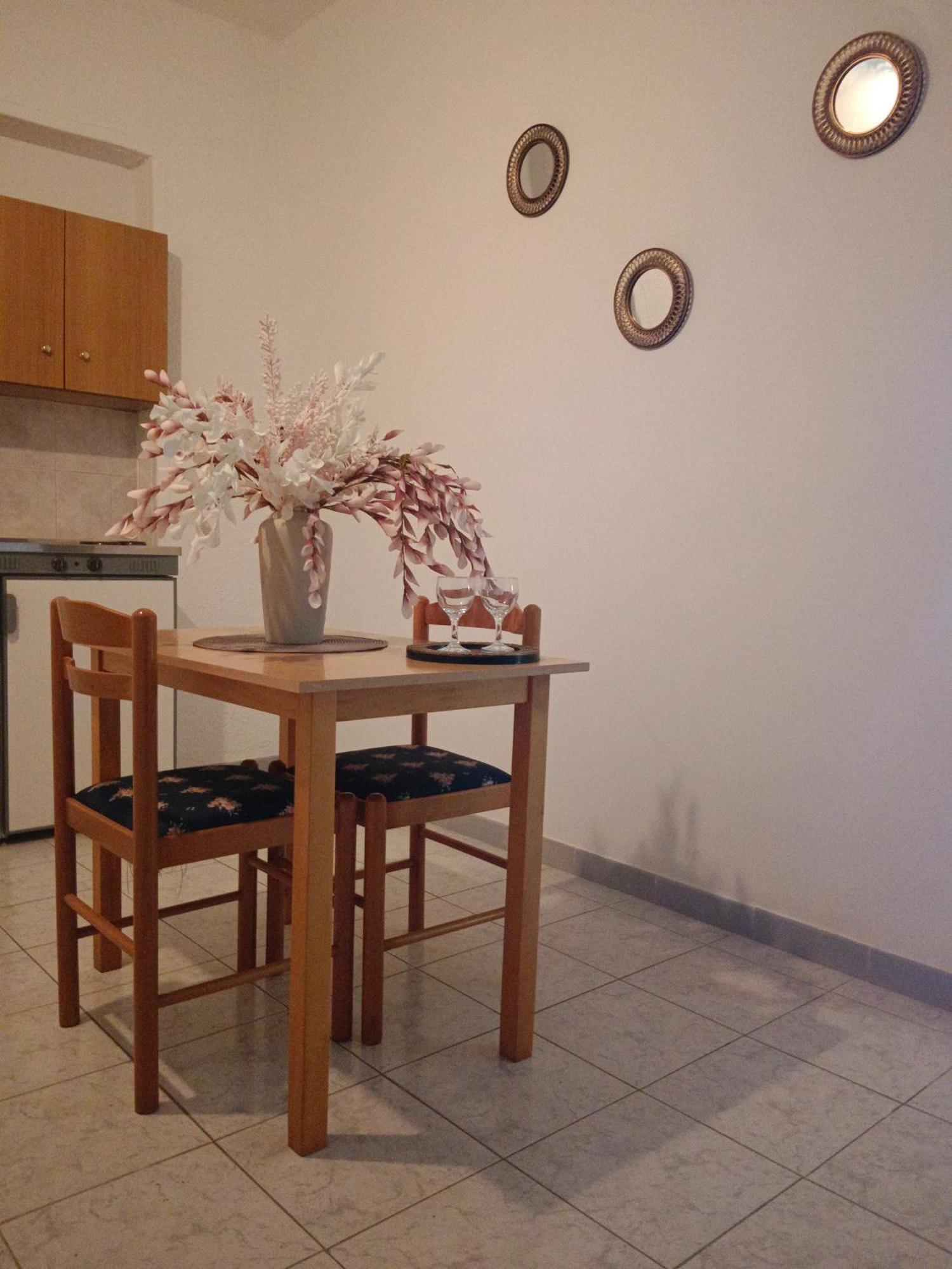 Pyrgos Hotel Apartments Kremastí Extérieur photo
