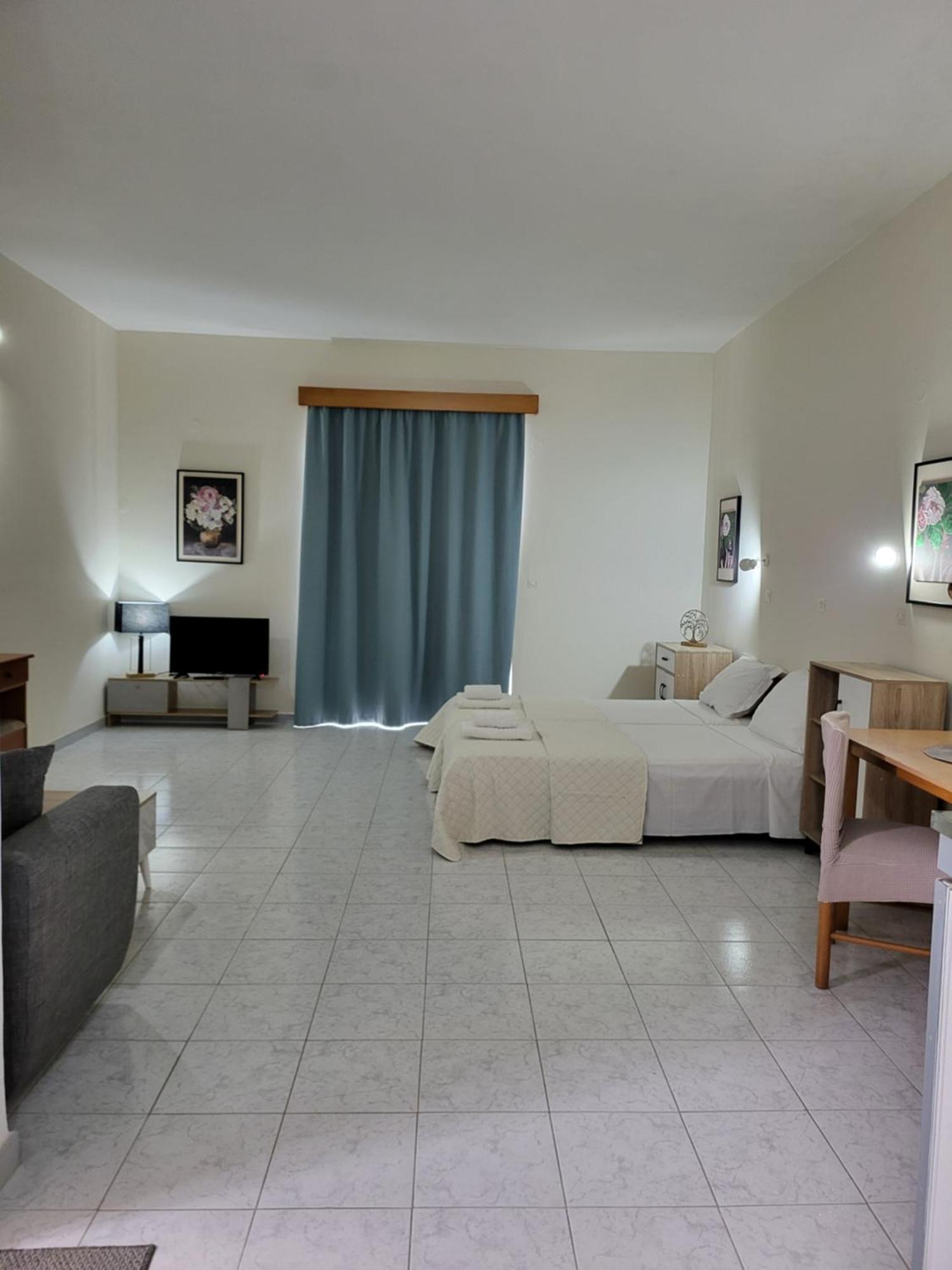 Pyrgos Hotel Apartments Kremastí Extérieur photo