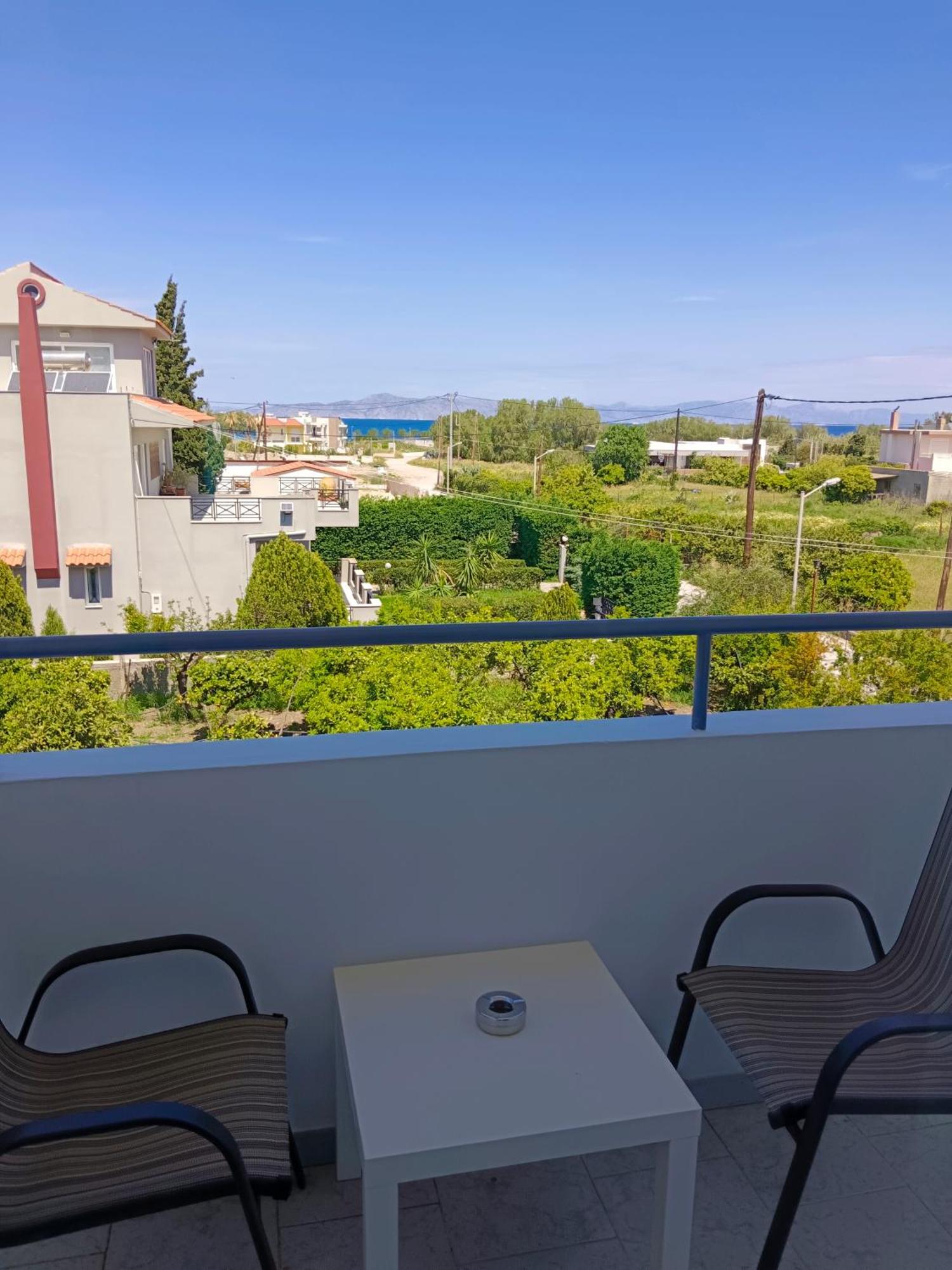 Pyrgos Hotel Apartments Kremastí Extérieur photo