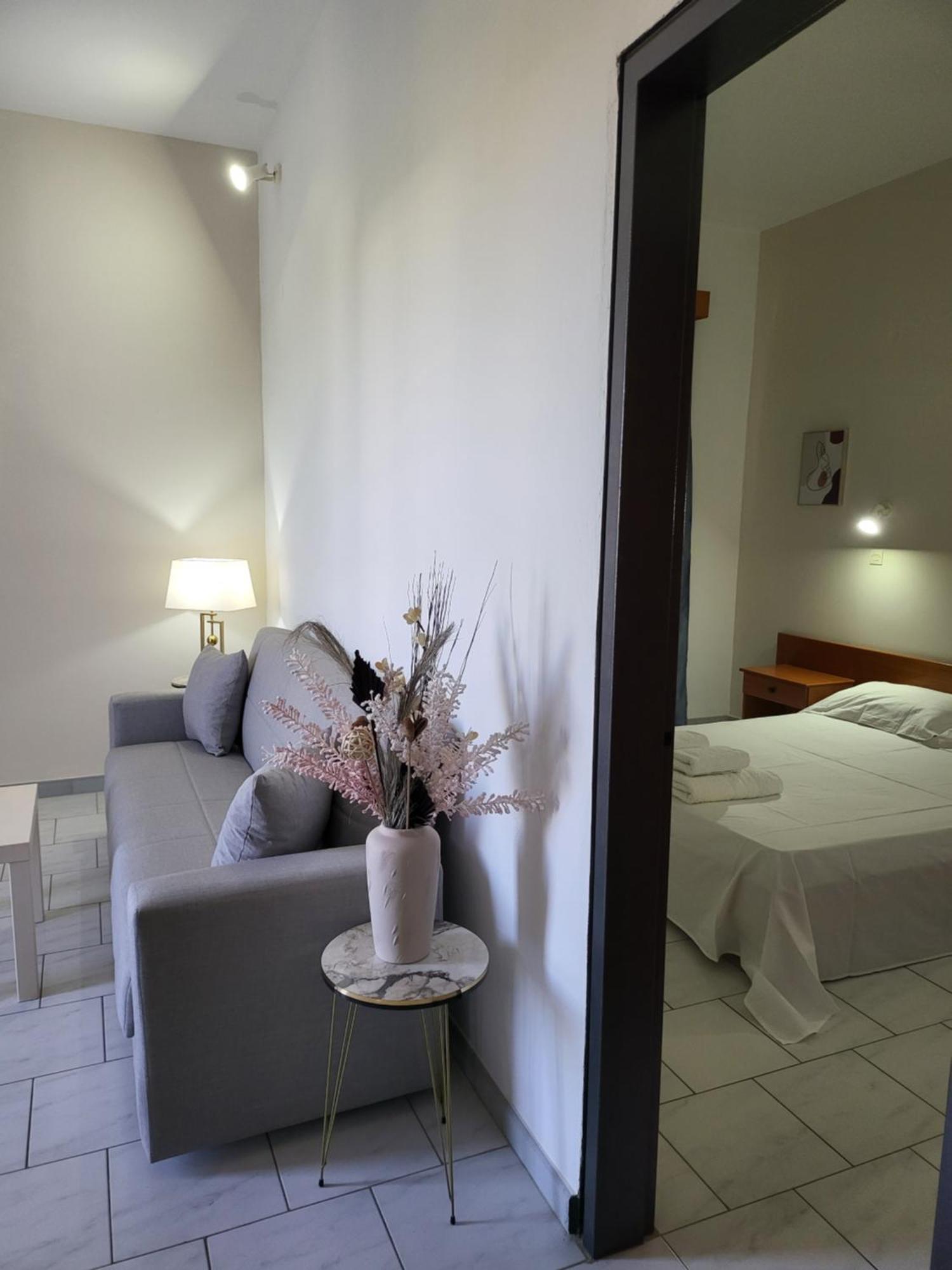 Pyrgos Hotel Apartments Kremastí Extérieur photo