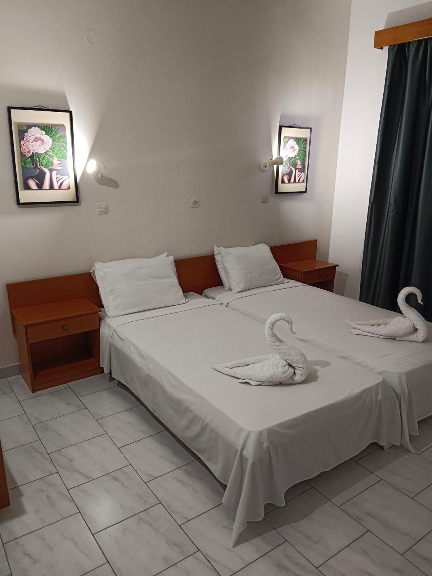 Pyrgos Hotel Apartments Kremastí Extérieur photo