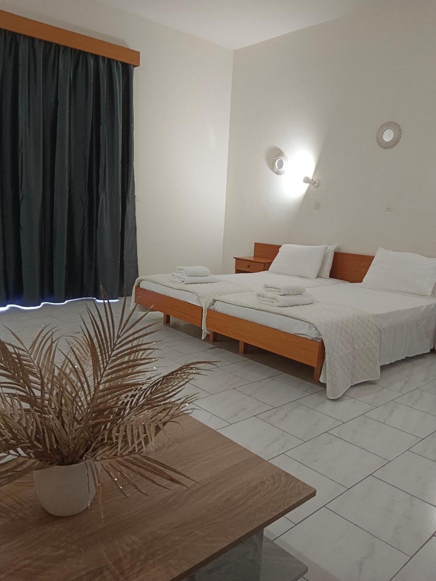Pyrgos Hotel Apartments Kremastí Extérieur photo